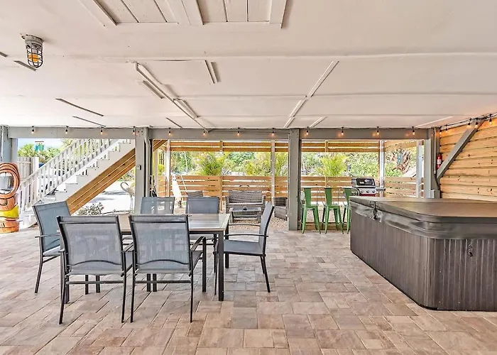 In 90 Seconds With Hot Tub Coffee Bar & Games Сasa de vacaciones Clearwater Beach