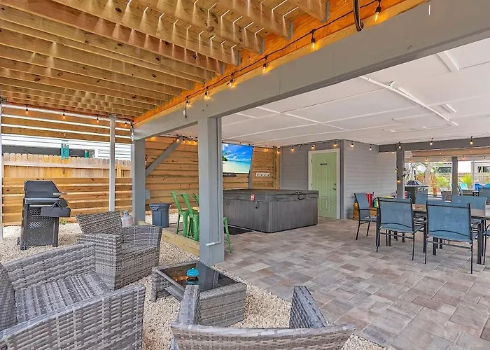 In 90 Seconds With Hot Tub Coffee Bar & Games *