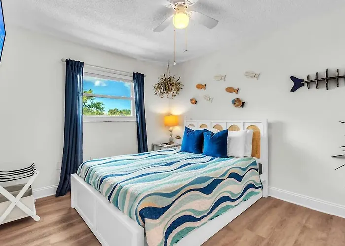 In 90 Seconds With Hot Tub Coffee Bar & Games Clearwater Beach